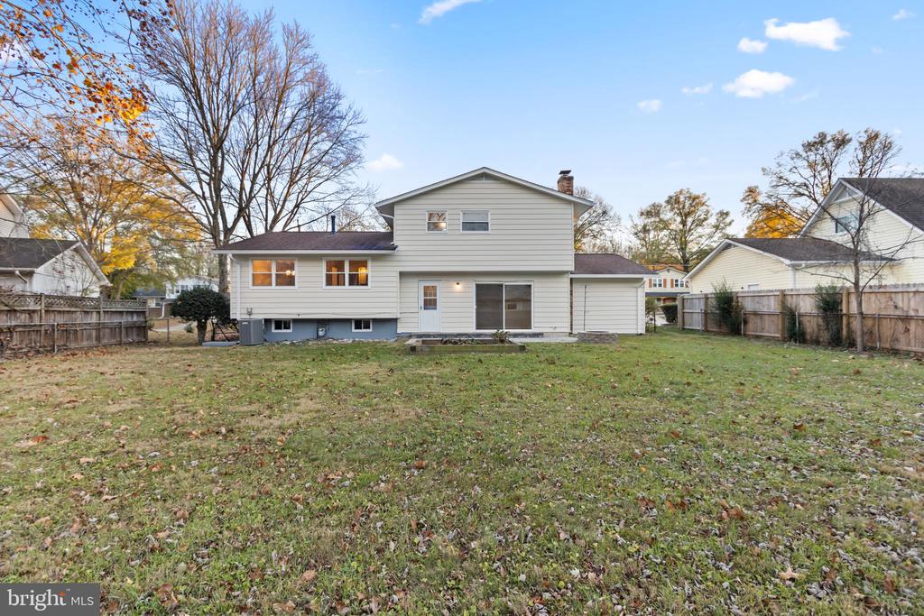 11310 Duxbury Dr