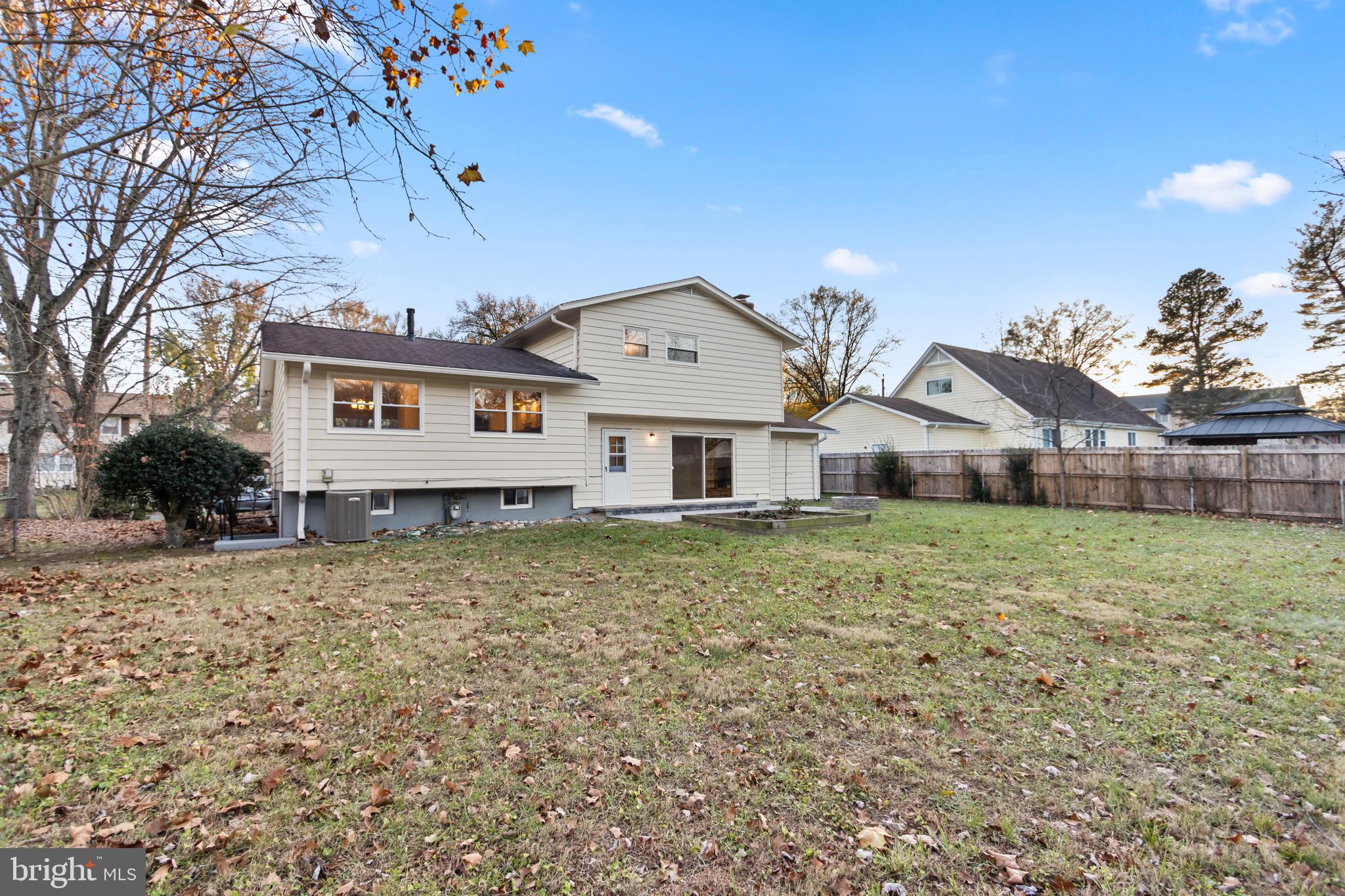 11310 Duxbury Dr