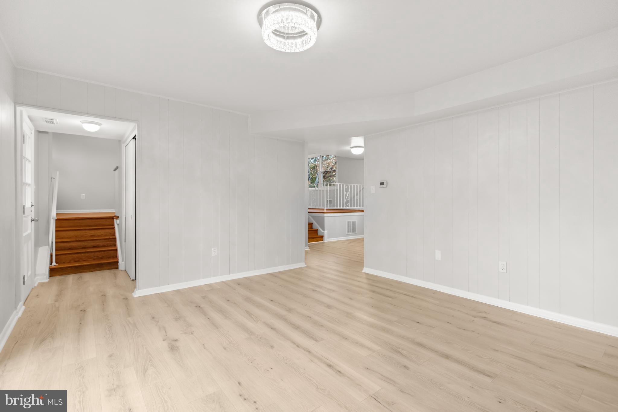 11310 Duxbury Dr