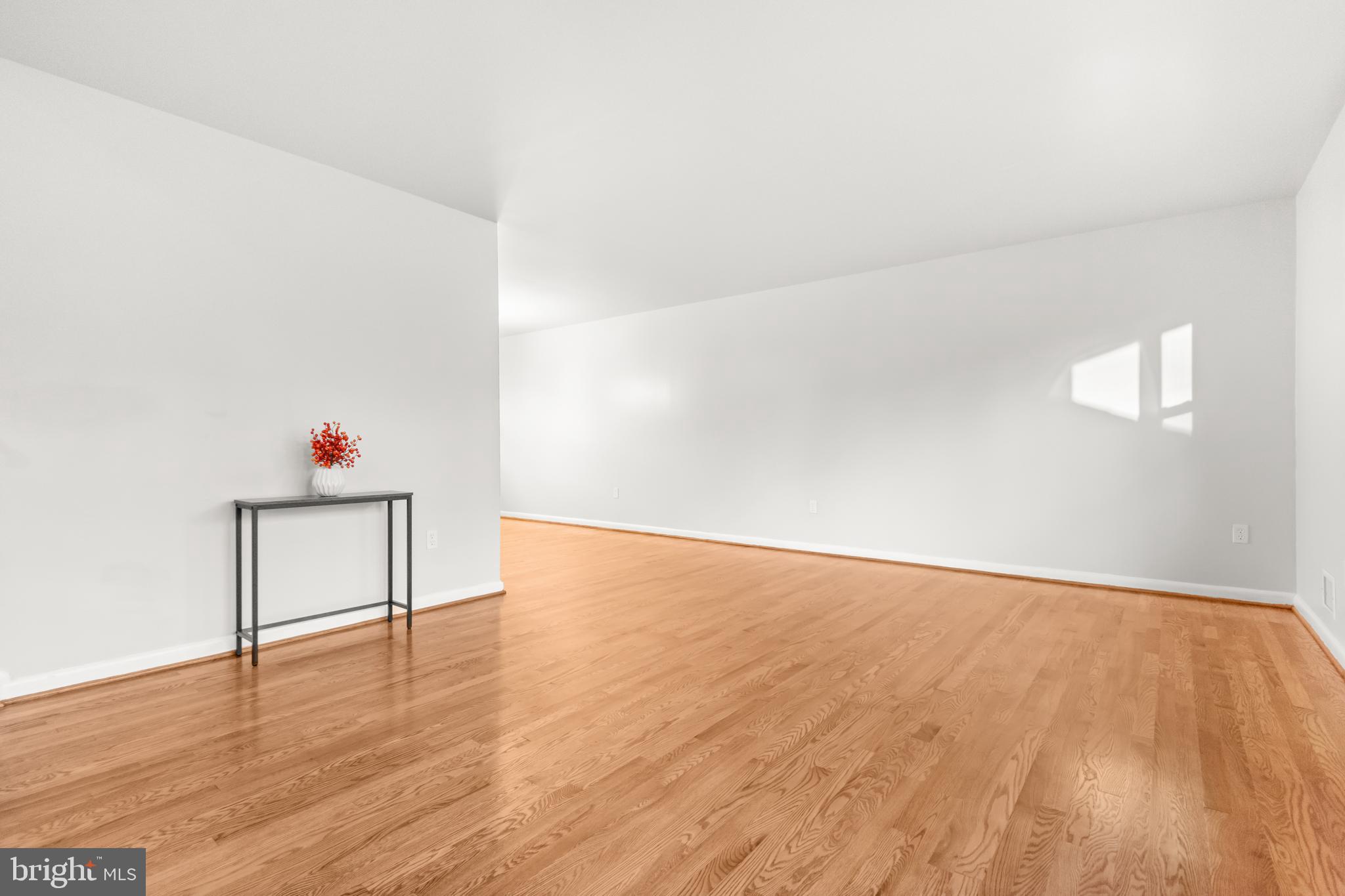 11310 Duxbury Dr