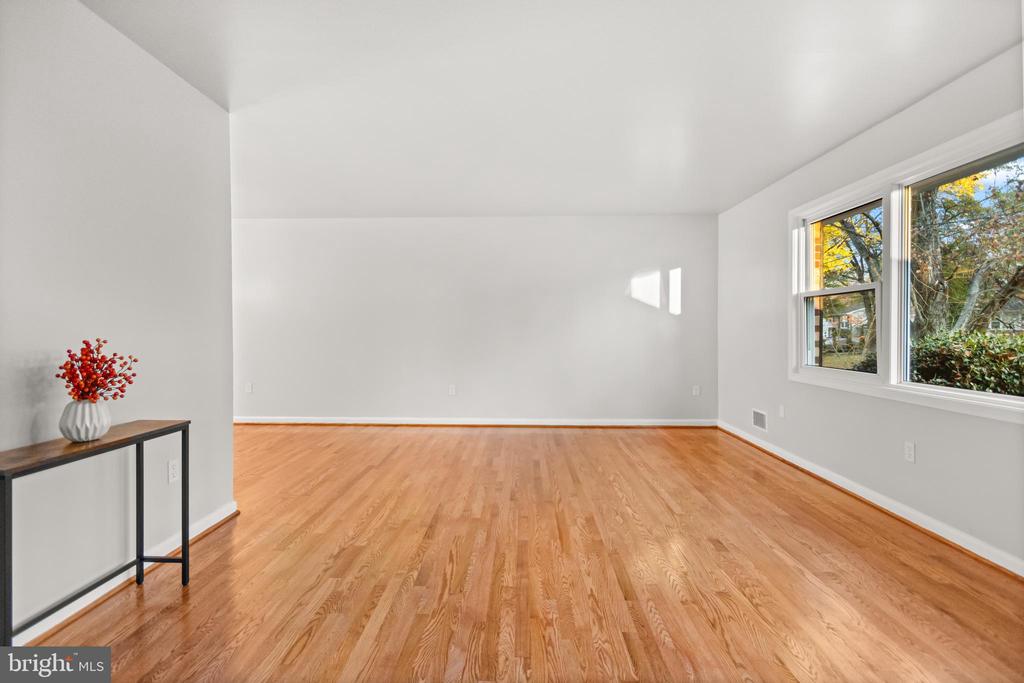 11310 Duxbury Dr