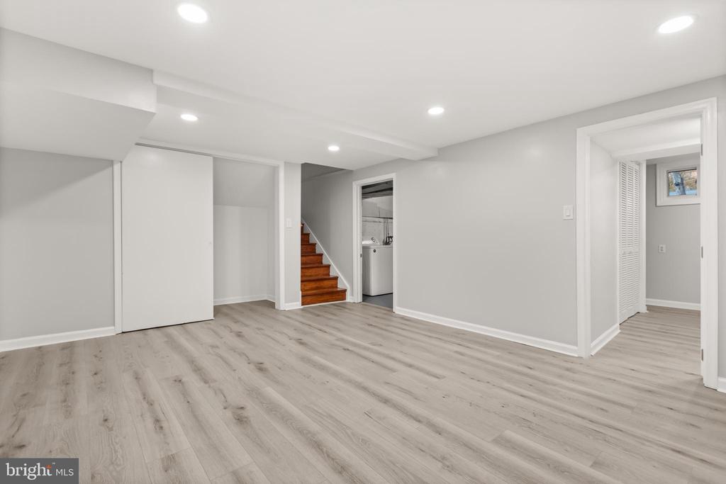 11310 Duxbury Dr