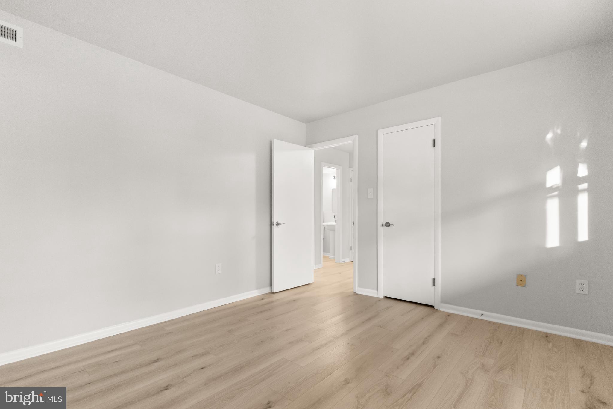11310 Duxbury Dr