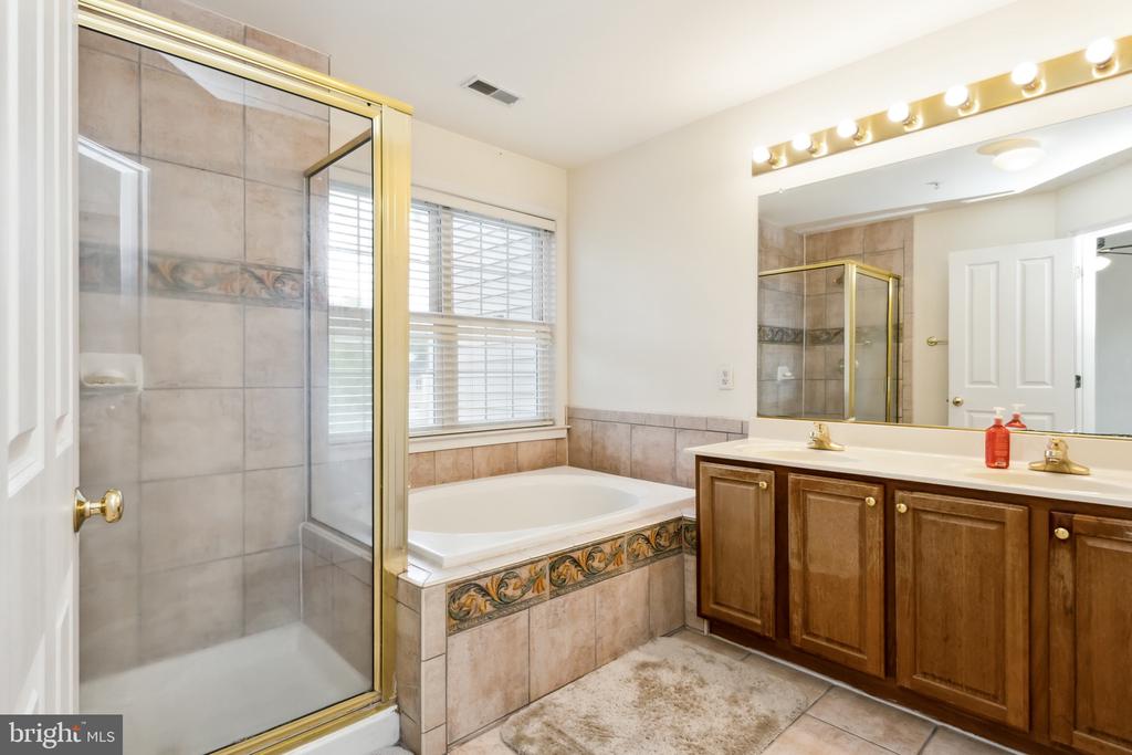 5415 Bandoleres Choice Dr #2