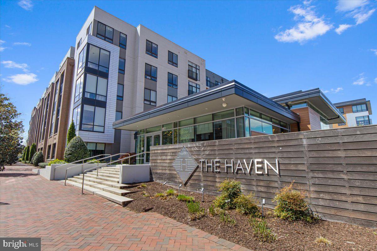 145 Riverhaven Dr #309