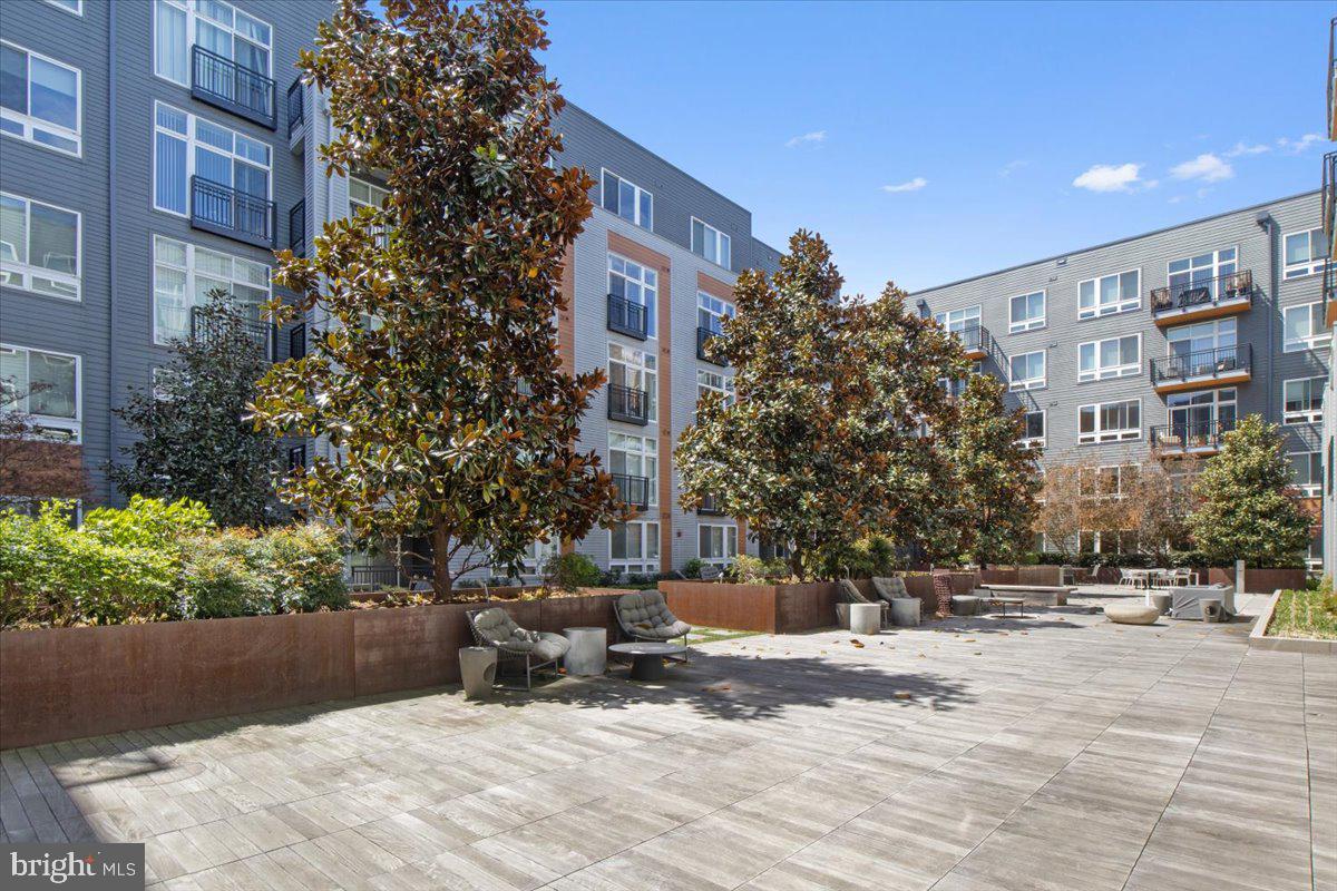 145 Riverhaven Dr #309