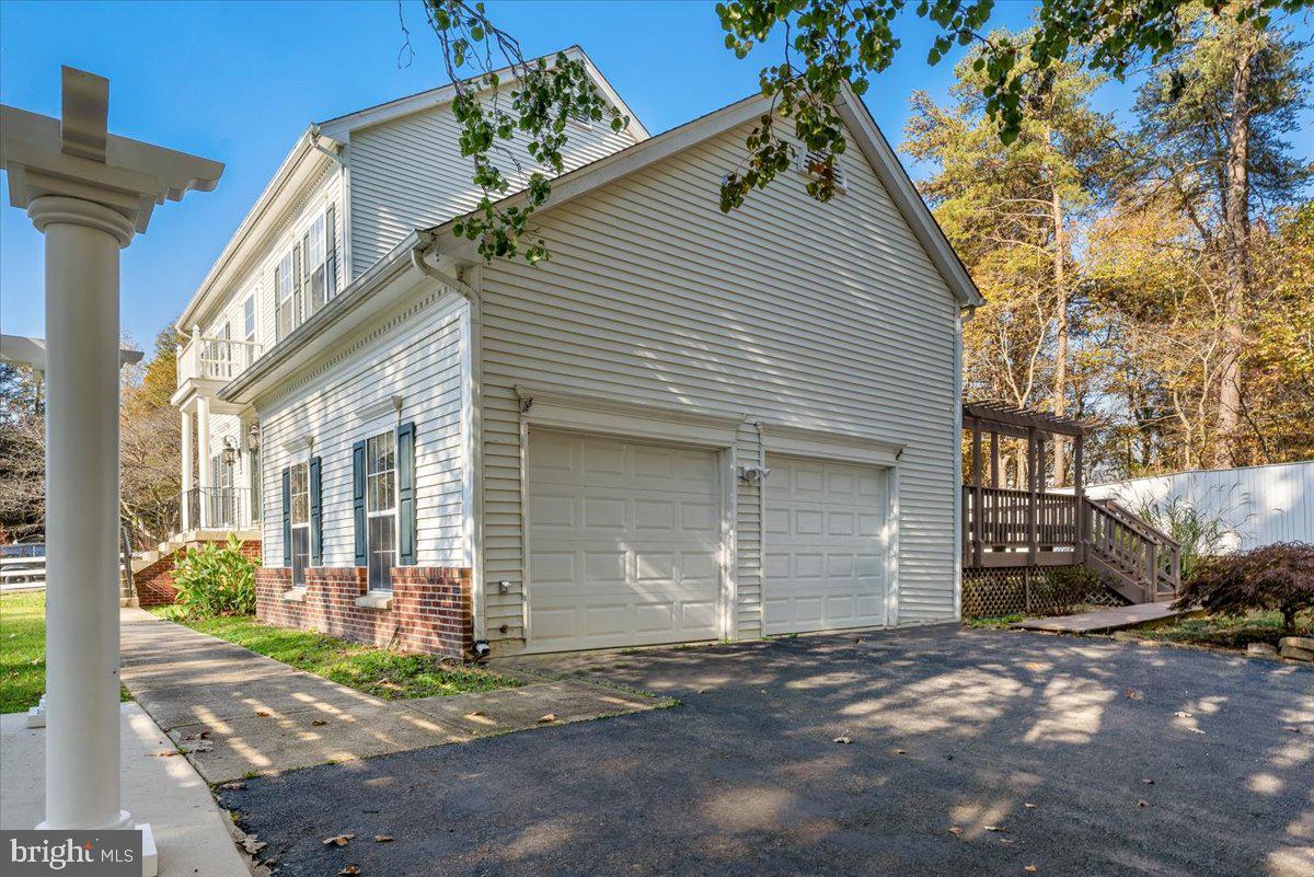 10304 WESTPHALIA RD