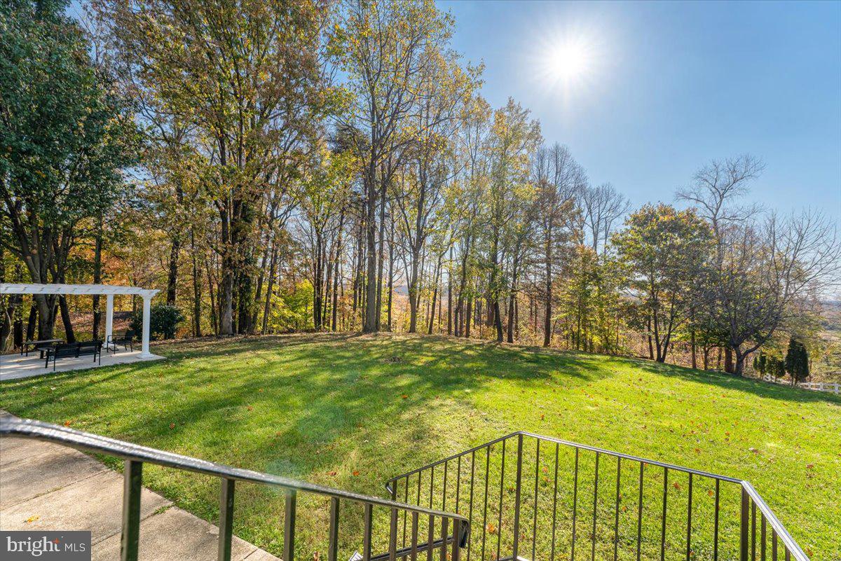 10304 WESTPHALIA RD
