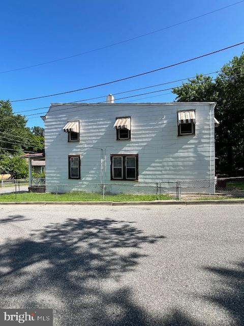 11 Capitol Heights Blvd