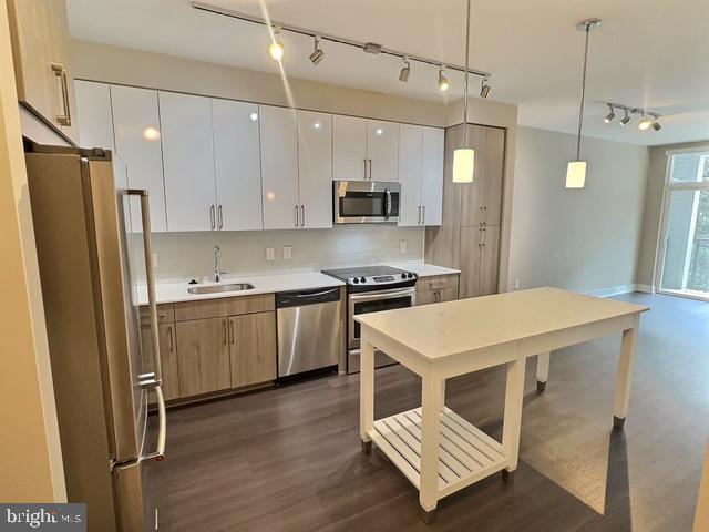 145 Riverhaven Dr #254