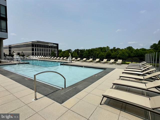 145 Riverhaven Dr #254