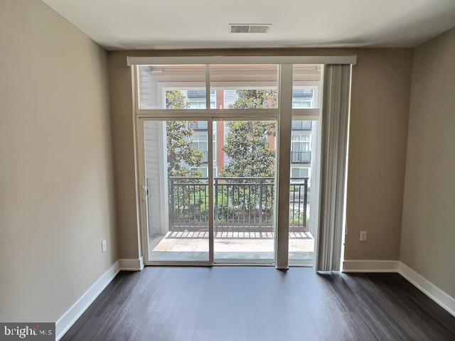 145 Riverhaven Dr #254