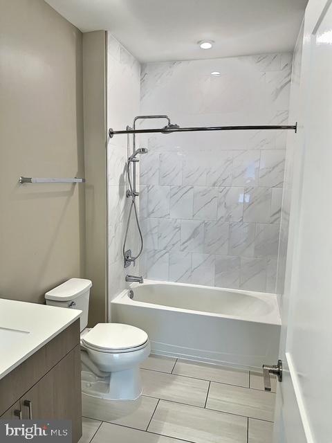 145 Riverhaven Dr #254