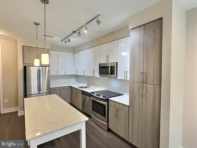 145 Riverhaven Dr #254