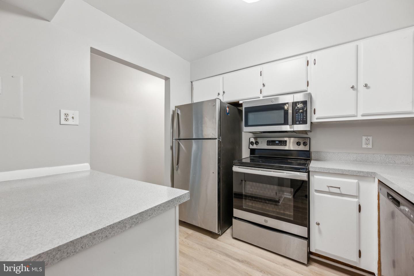 10106 CAMPUS WAY S #203-3B