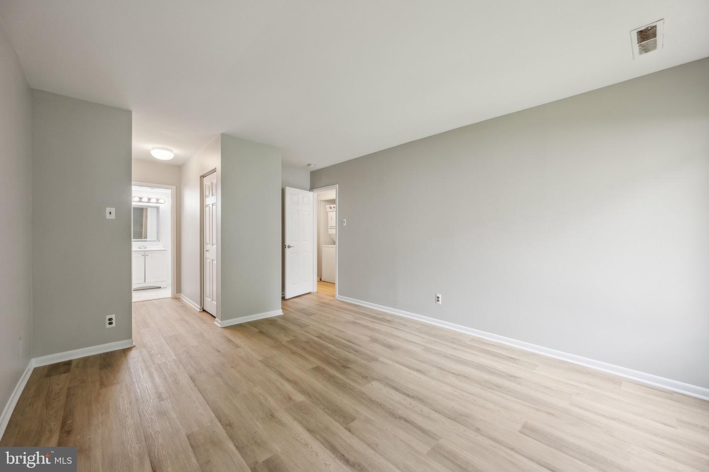 10106 CAMPUS WAY S #203-3B