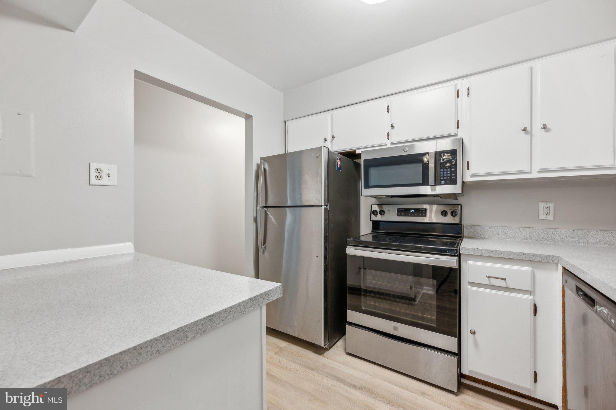 10106 CAMPUS WAY S #203-3B