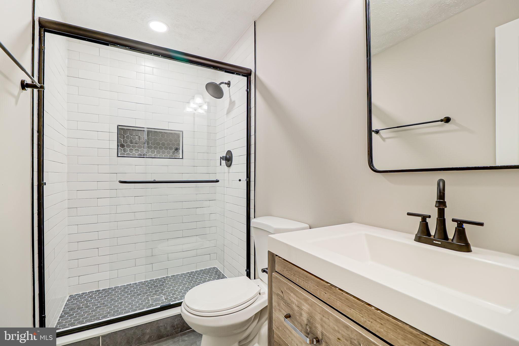 2202 NORLINDA AVENUE