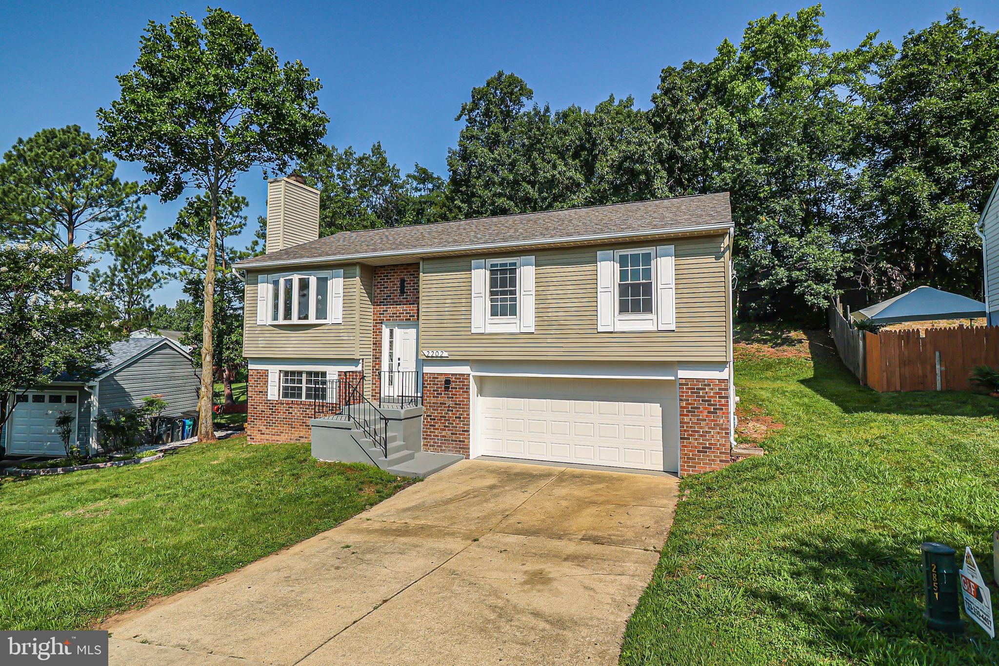 2202 NORLINDA AVENUE