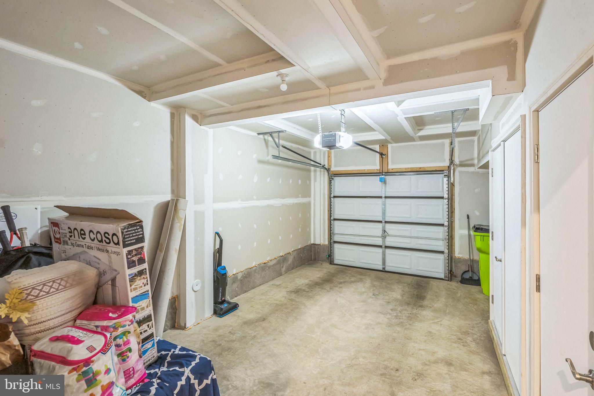 3511 Carnaby St