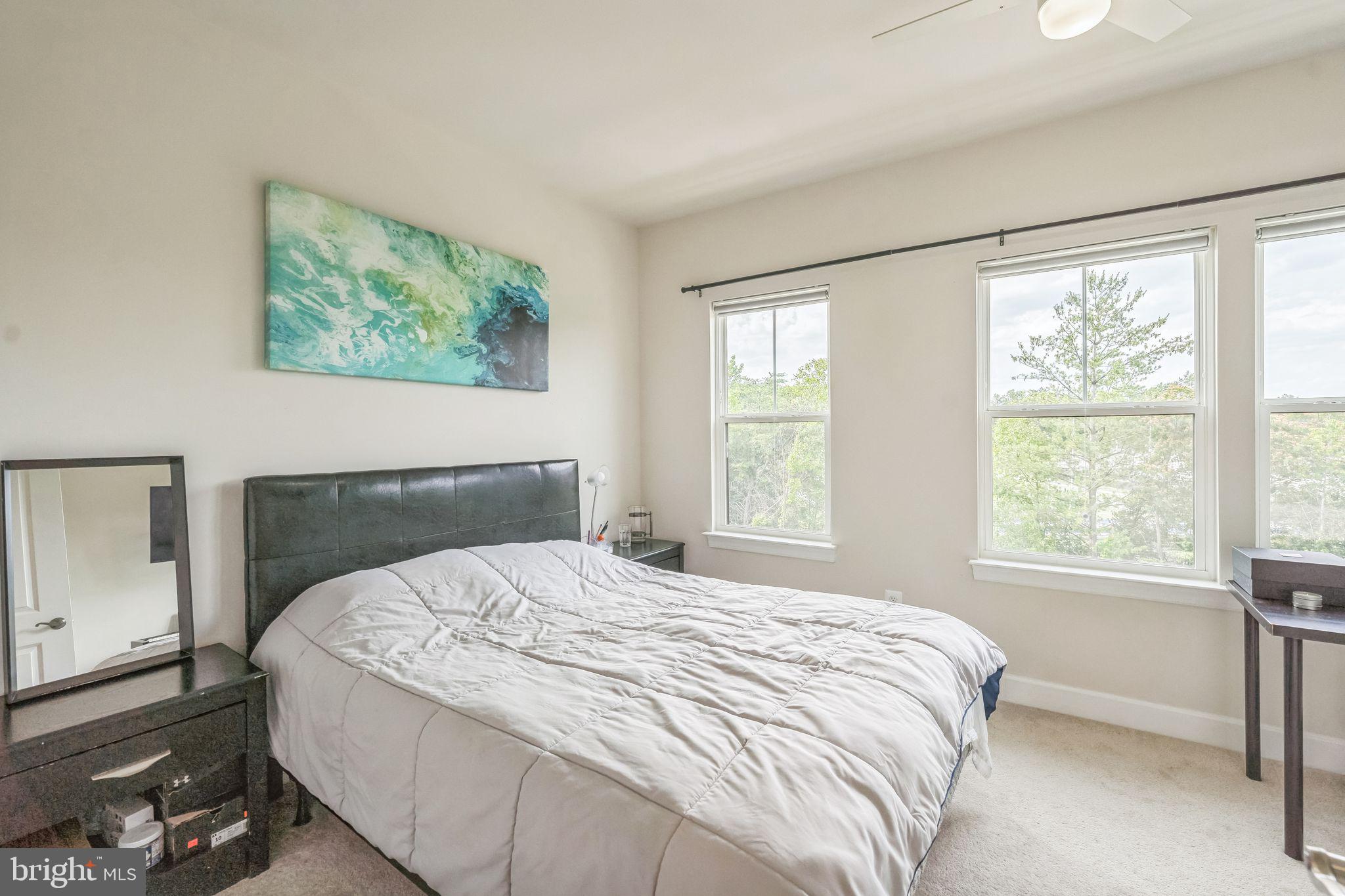 3511 Carnaby St