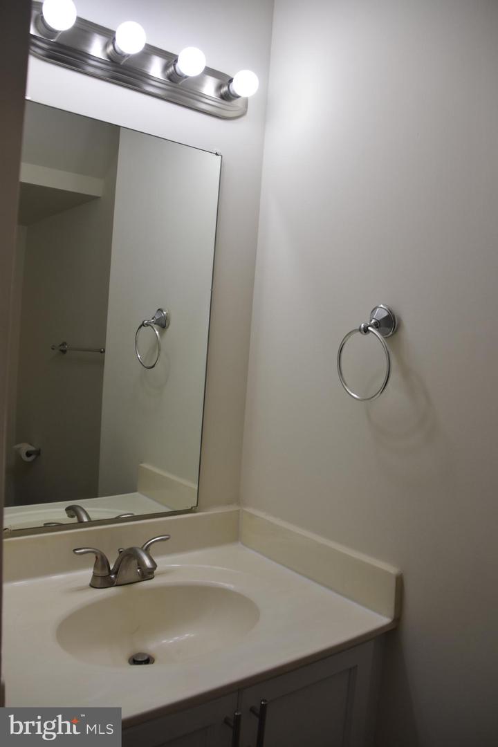 3032 Bellamy Way #5