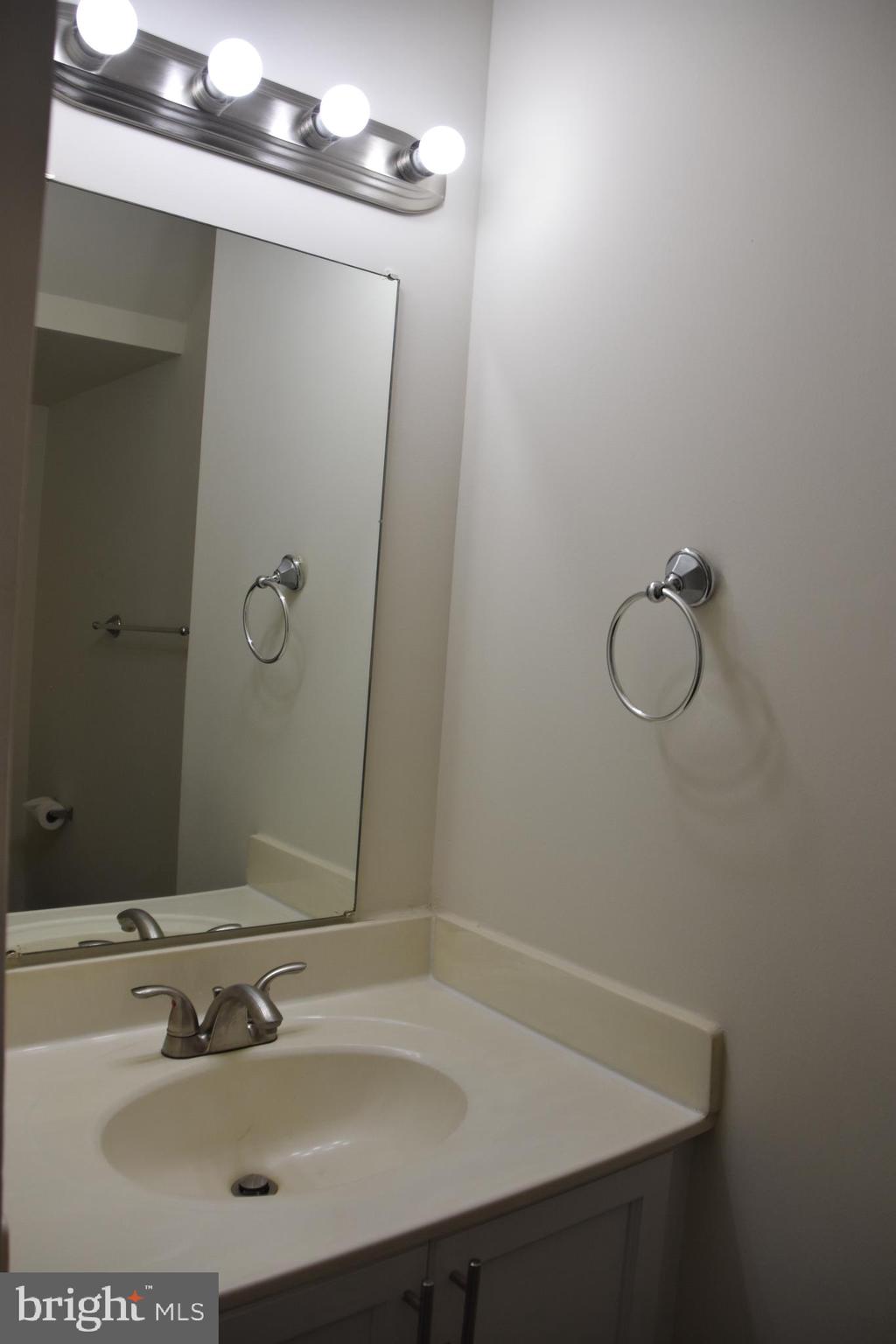 3032 Bellamy Way #5