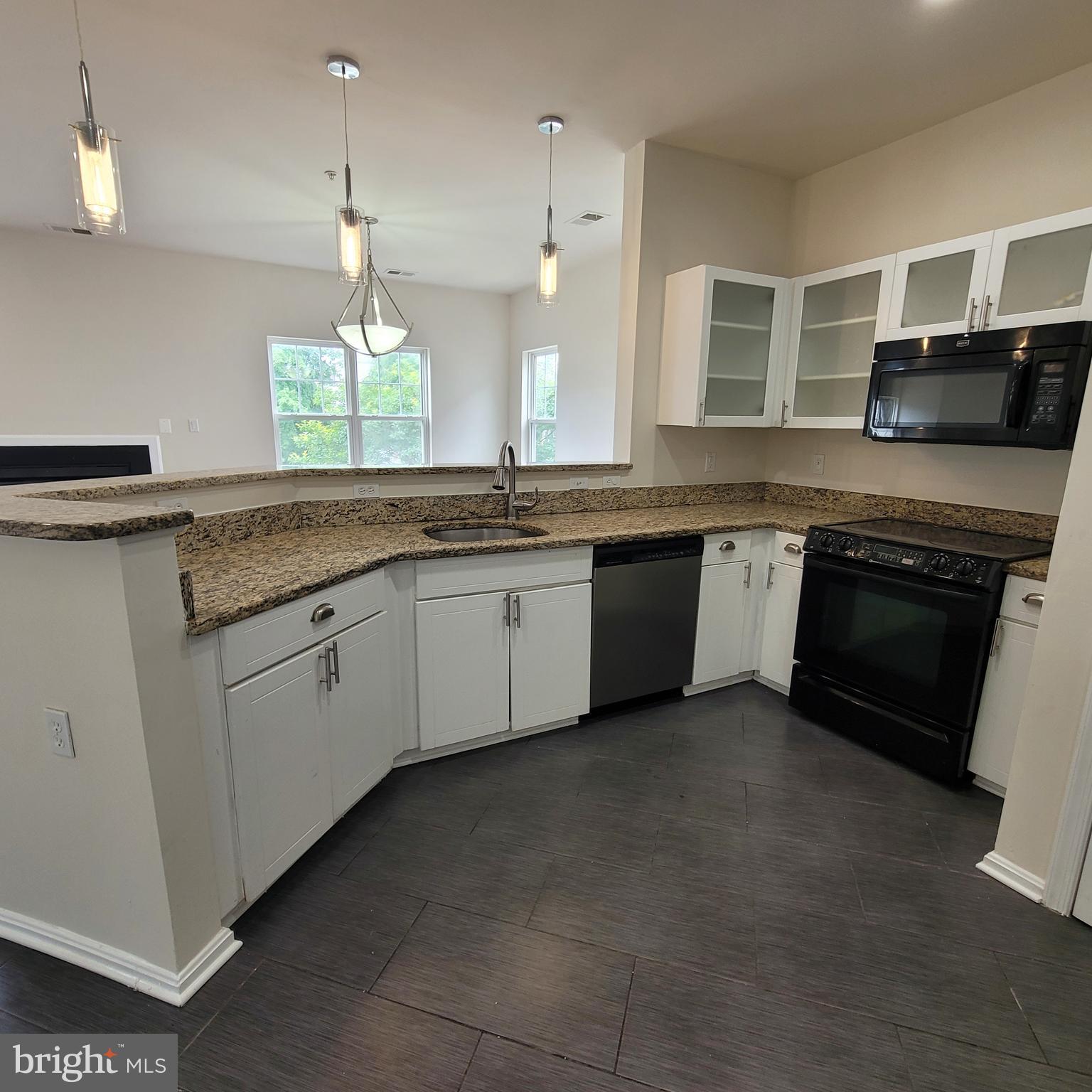 3032 BELLAMY WAY #5