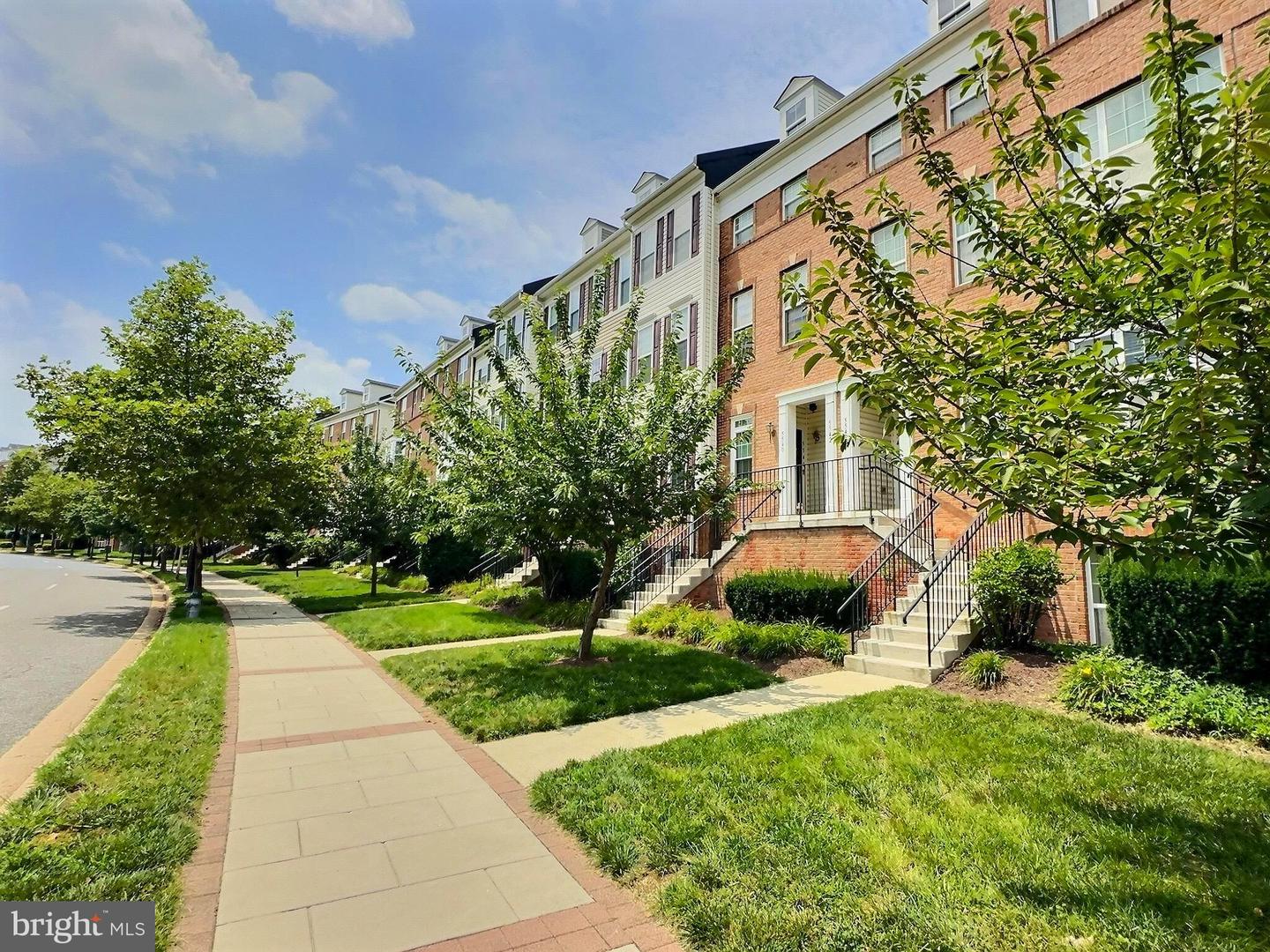 5548 Capital Gateway Dr #393