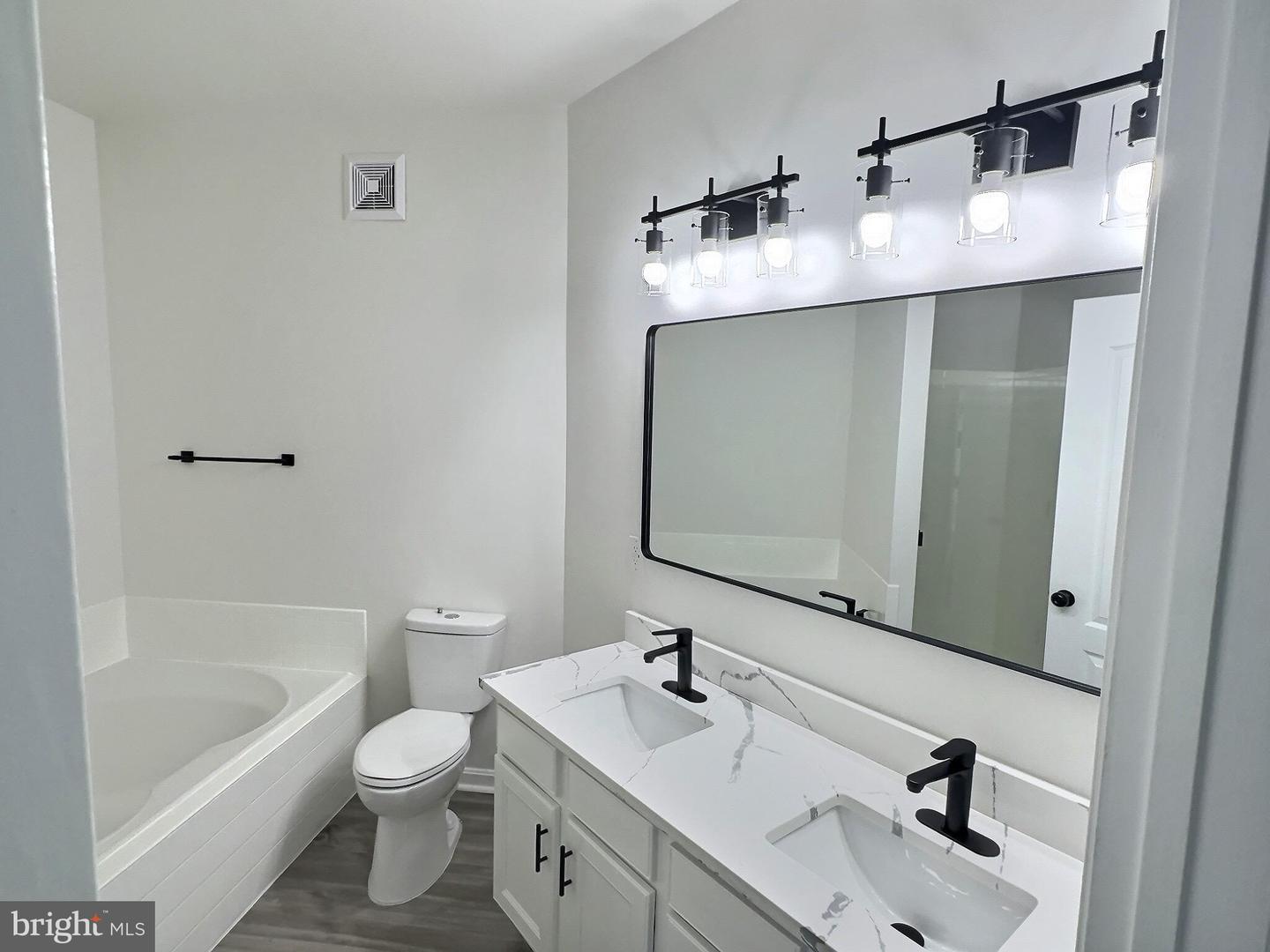 5548 Capital Gateway Dr #393