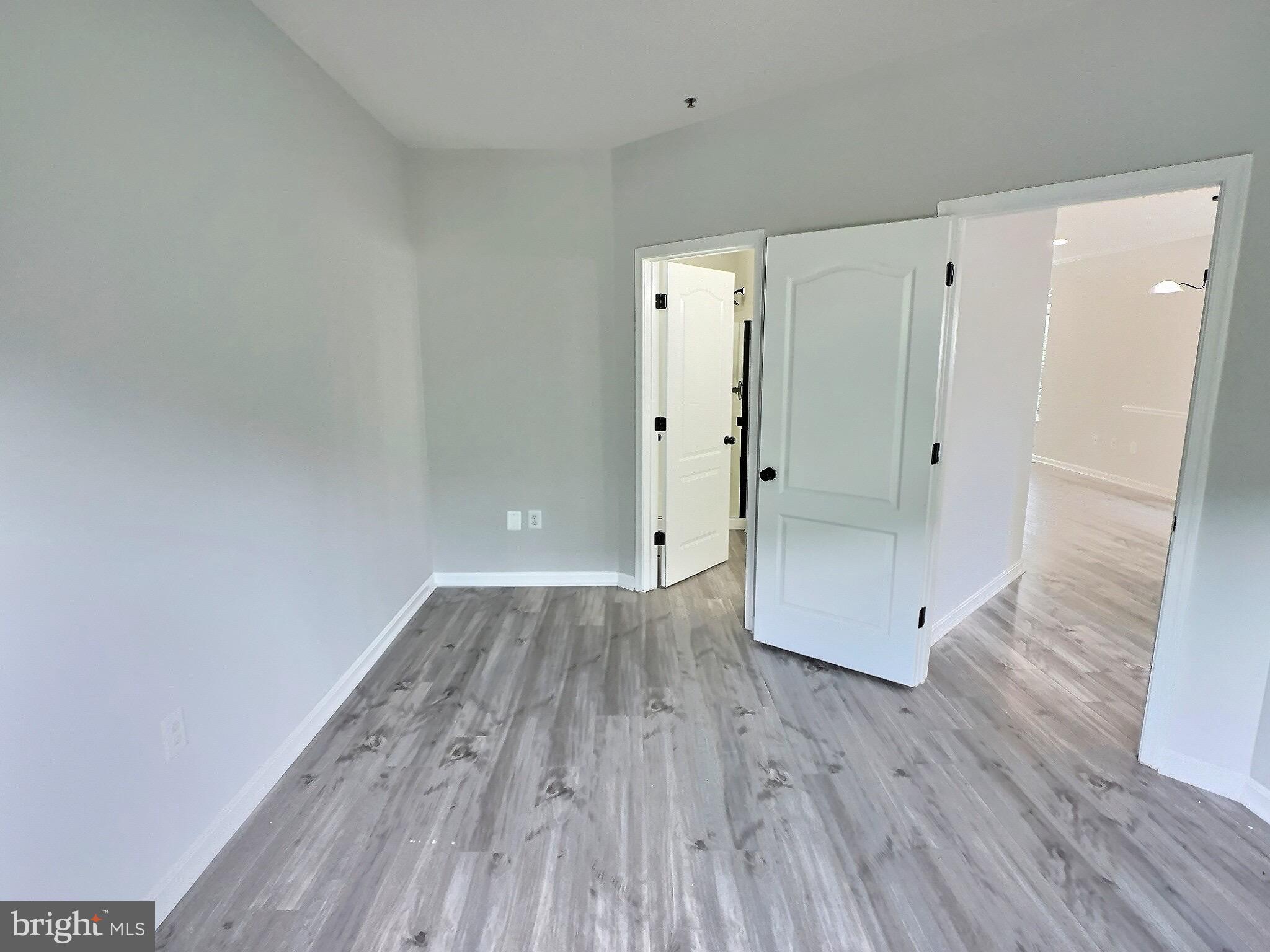 5548 Capital Gateway Dr #393