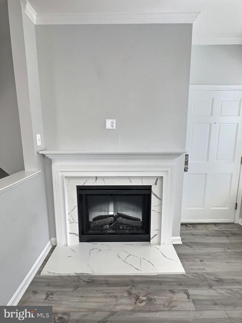 5548 Capital Gateway Dr #393