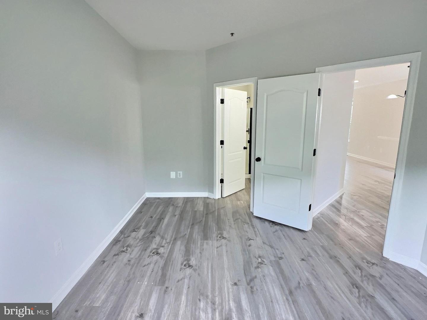5548 Capital Gateway Dr #393