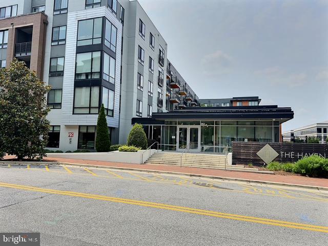 145 RIVERHAVEN DRIVE 254
