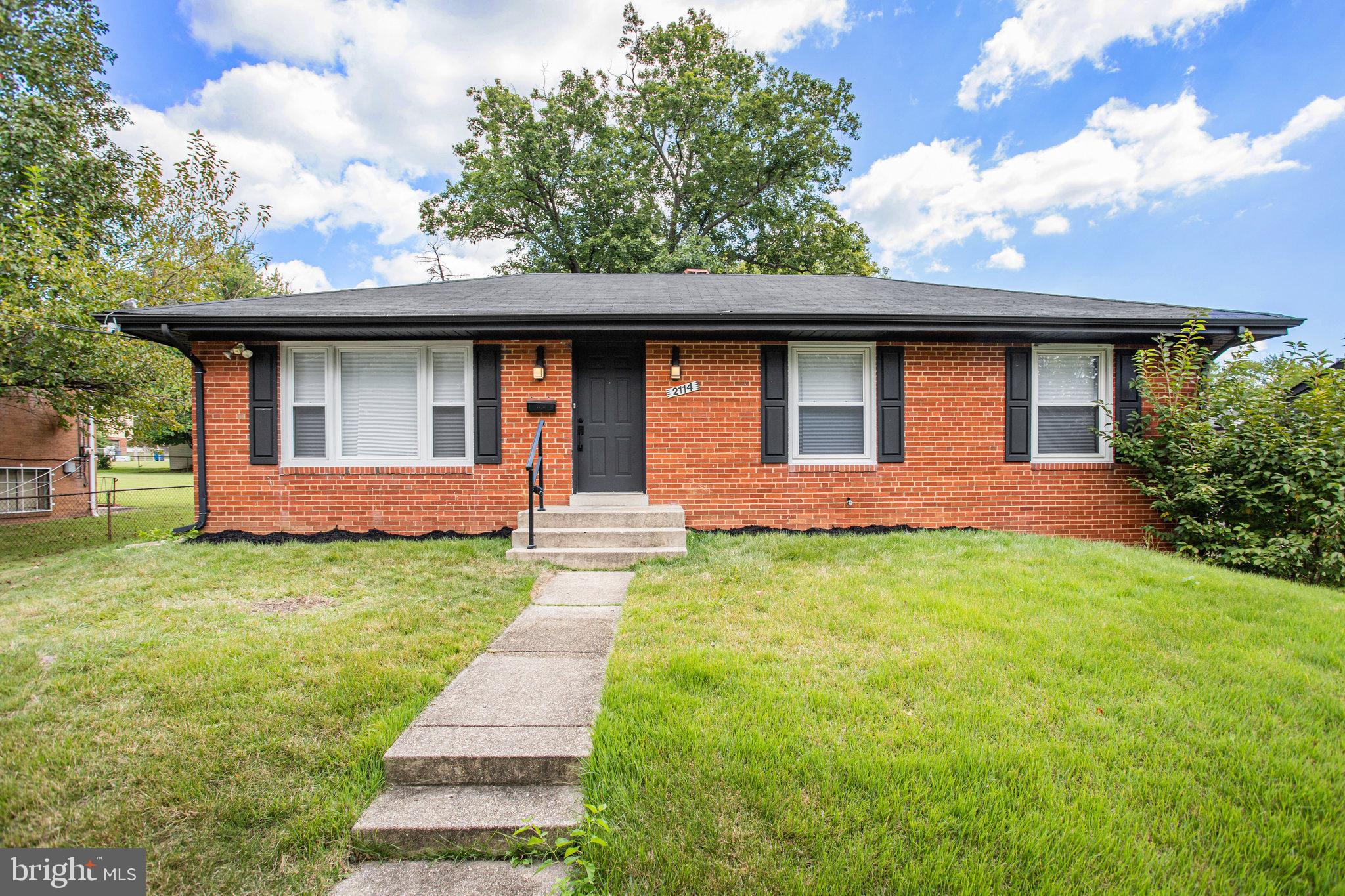 2114 GLENDORA DRIVE
