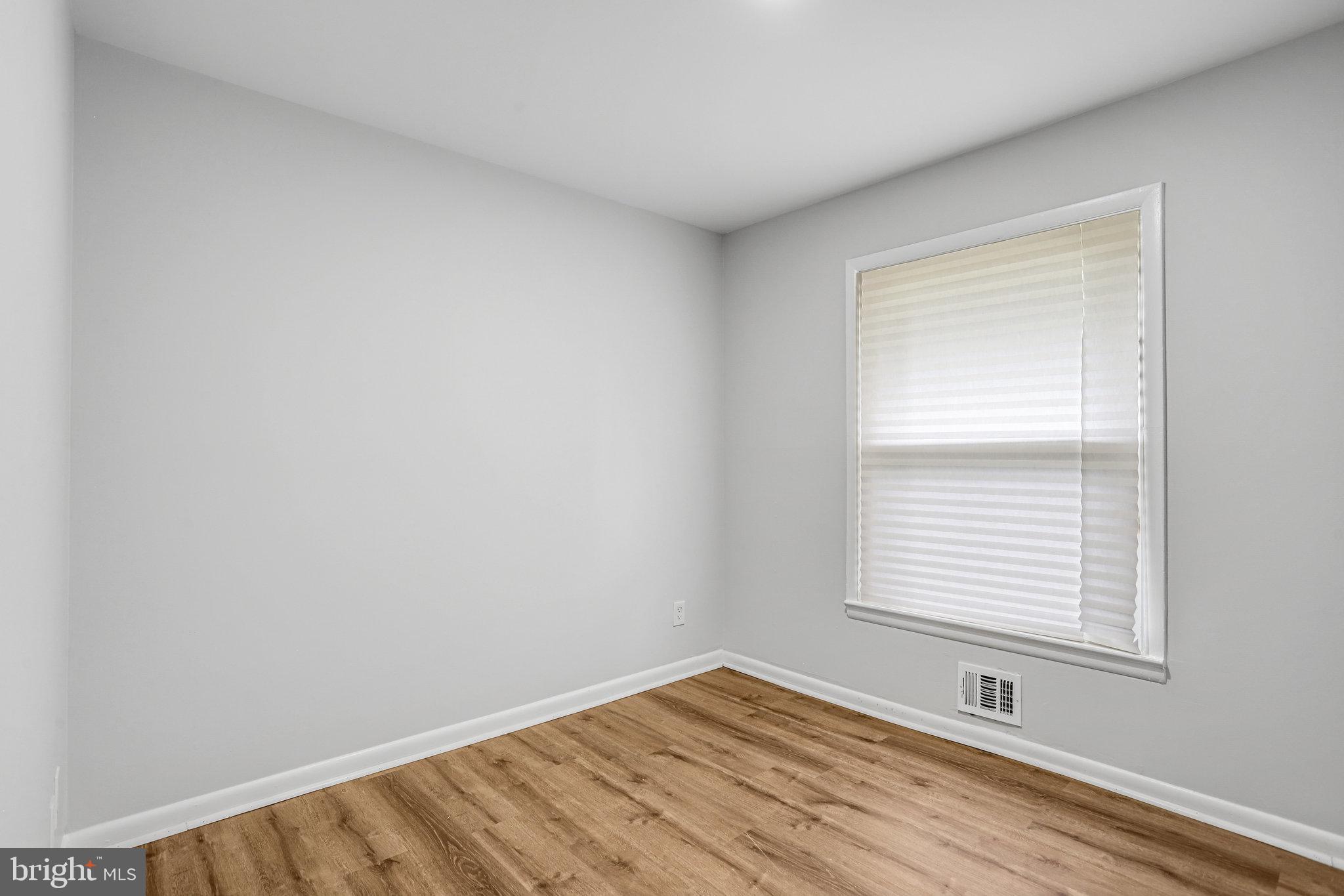 2114 GLENDORA DRIVE