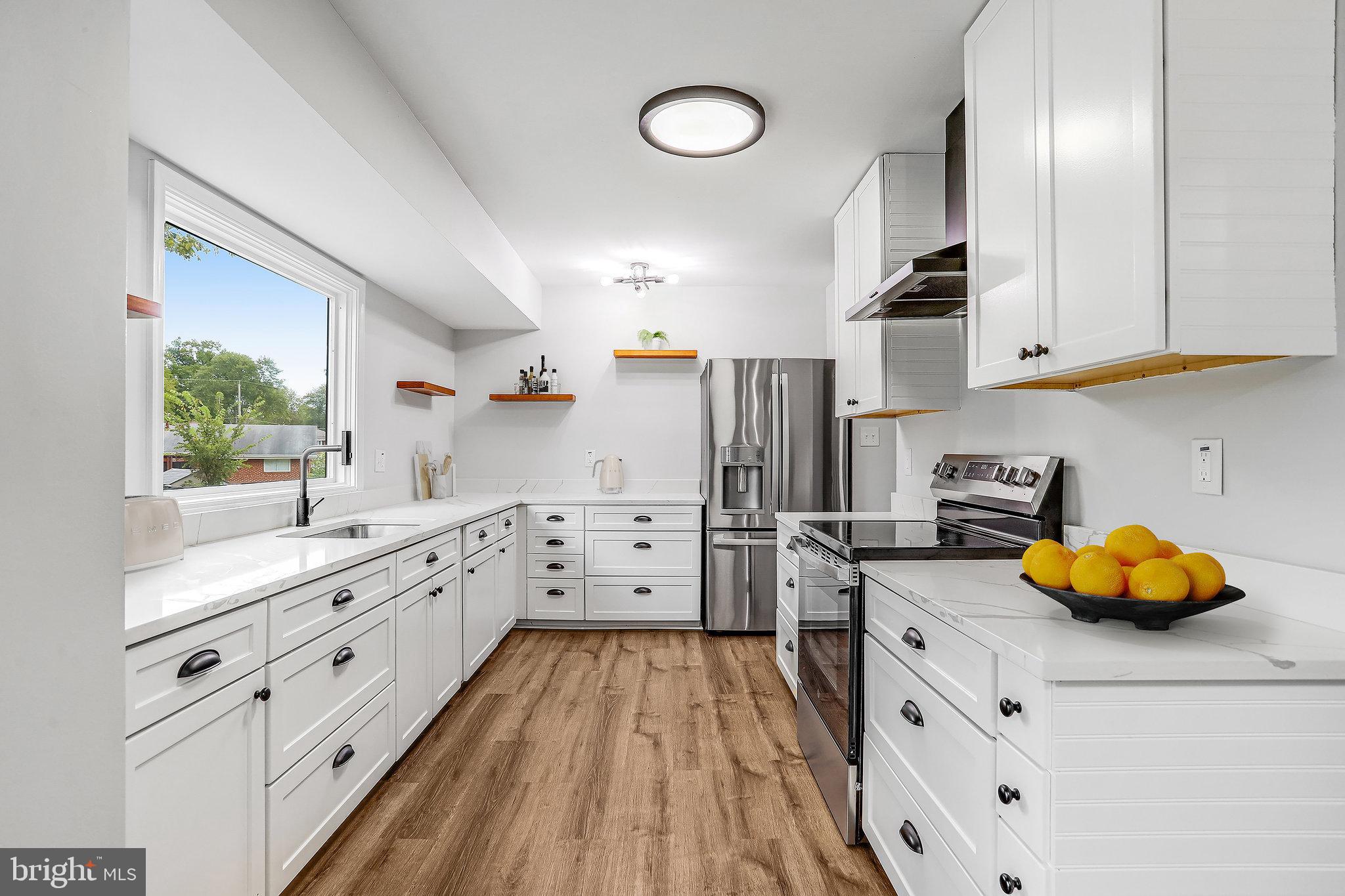 2114 GLENDORA DRIVE
