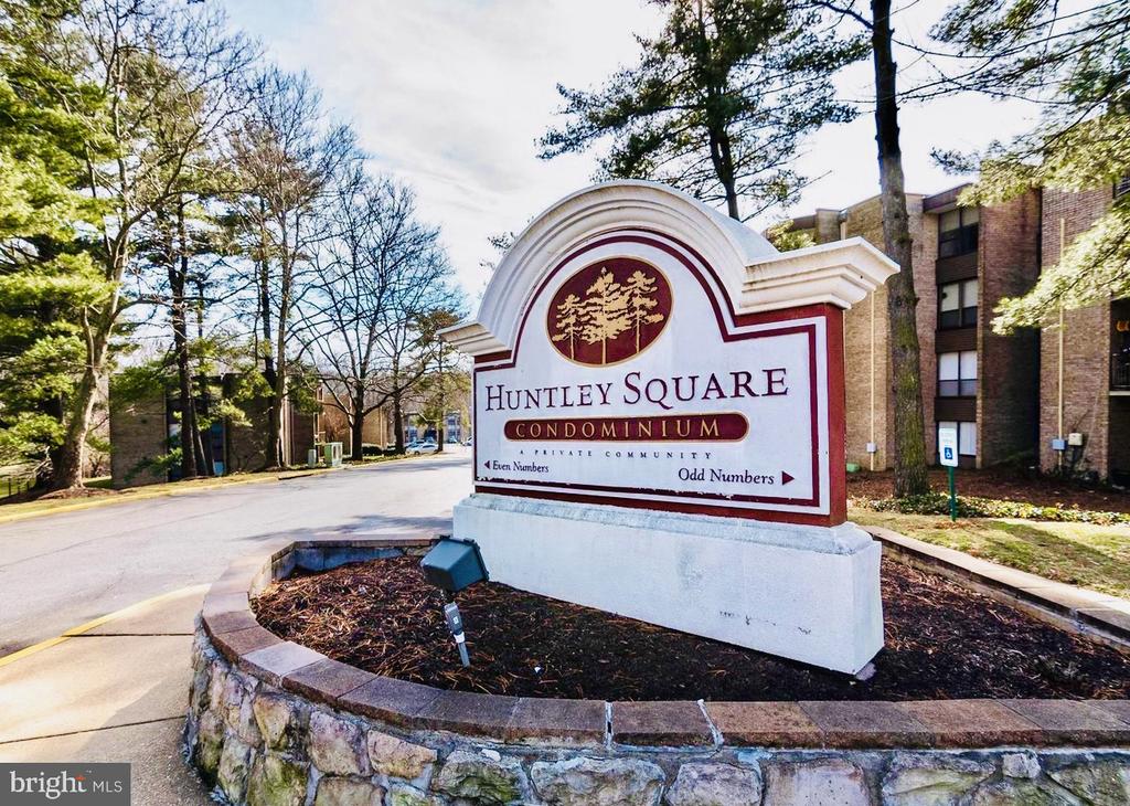 3344 HUNTLEY SQUARE DRIVE B