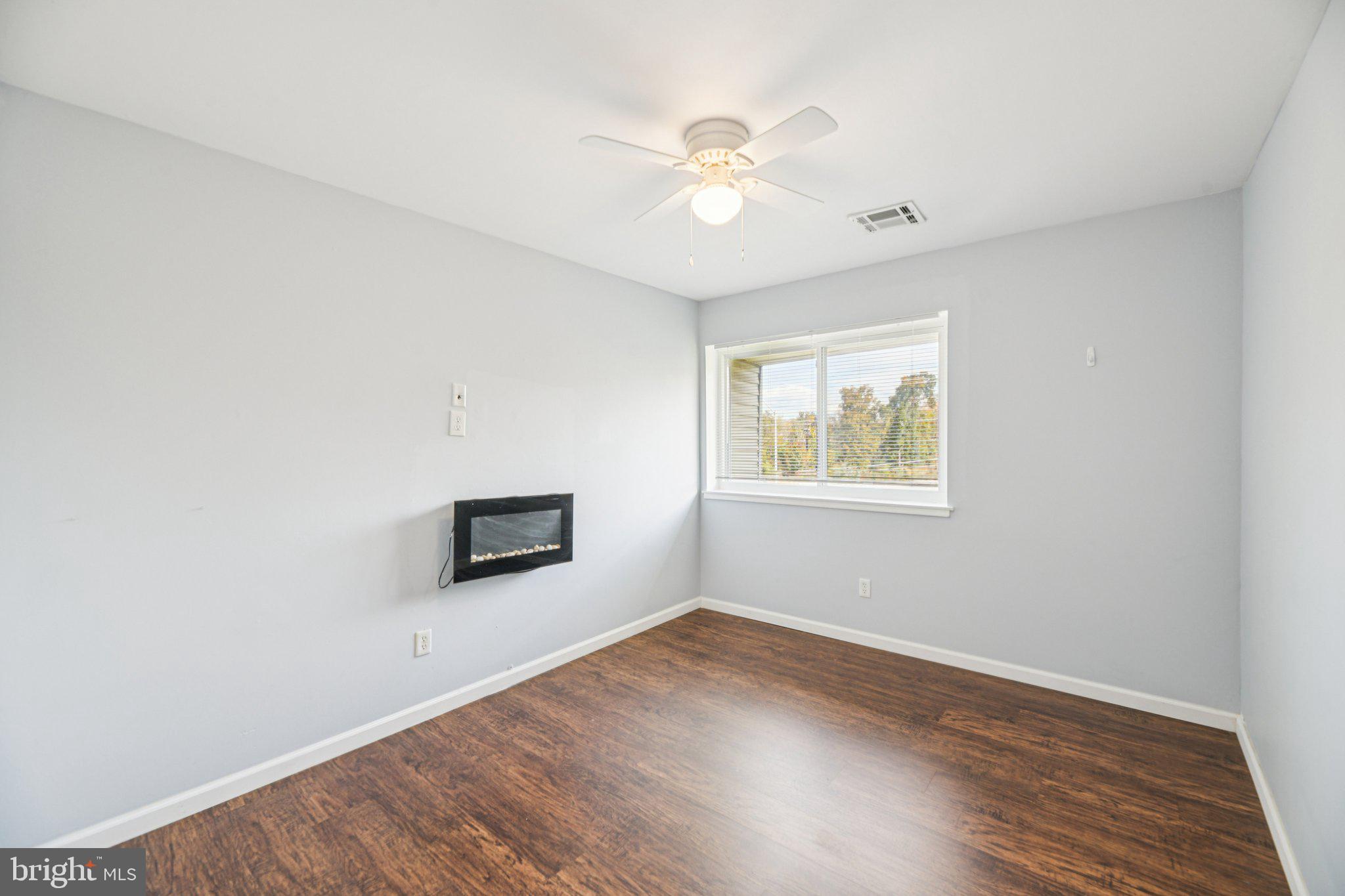 10216 PRINCE PLACE 202