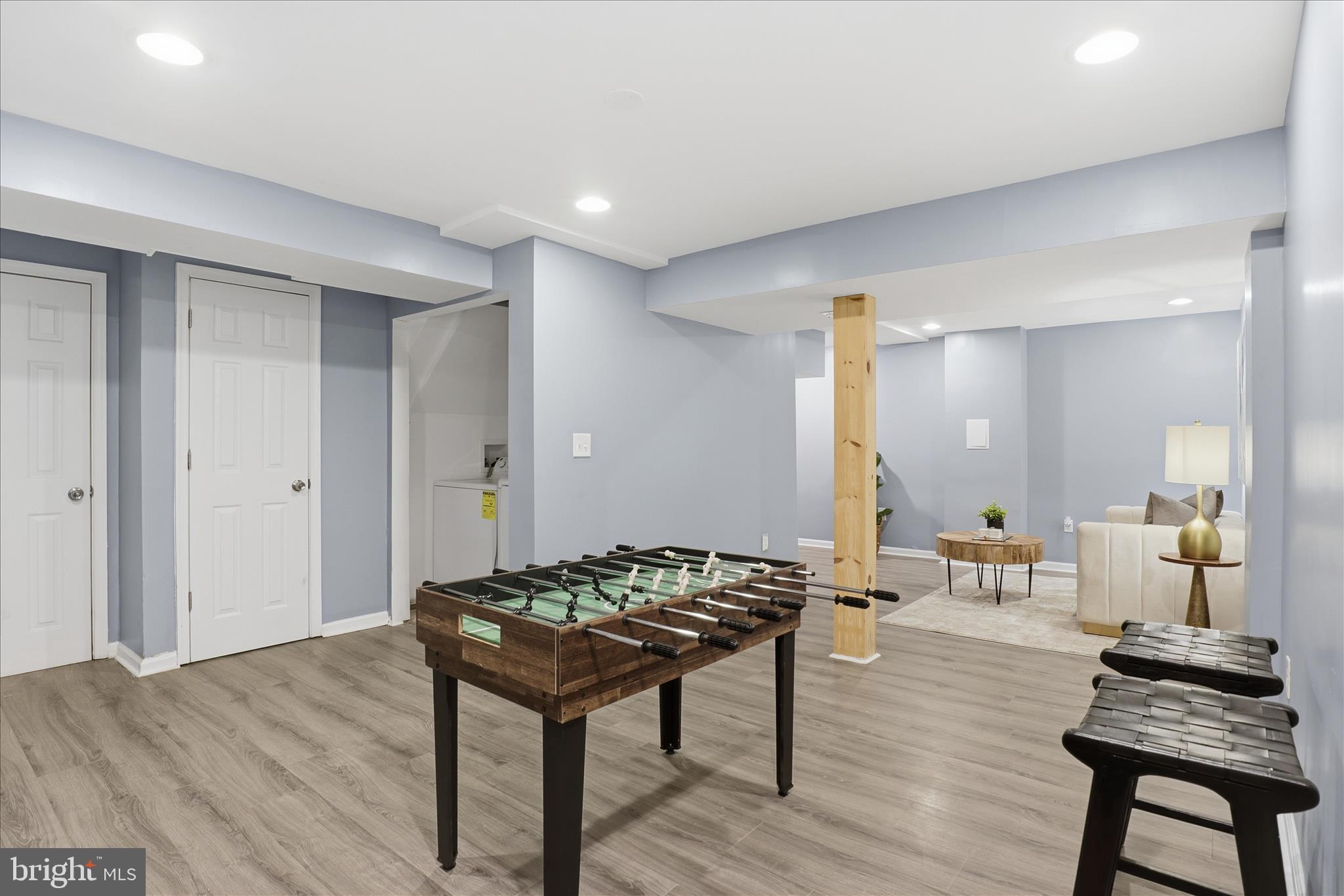 404 SHADY GLEN DRIVE