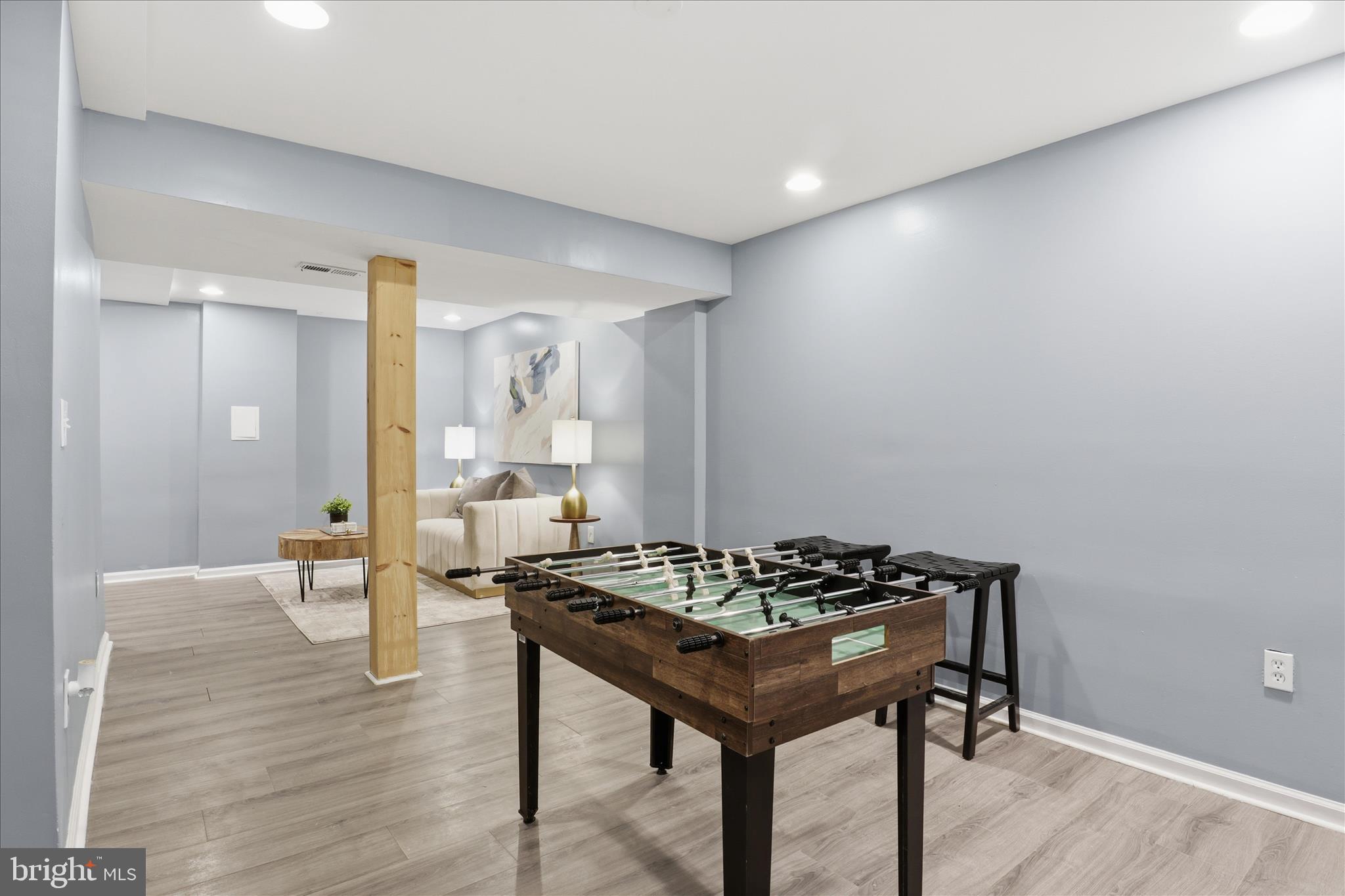 404 SHADY GLEN DRIVE