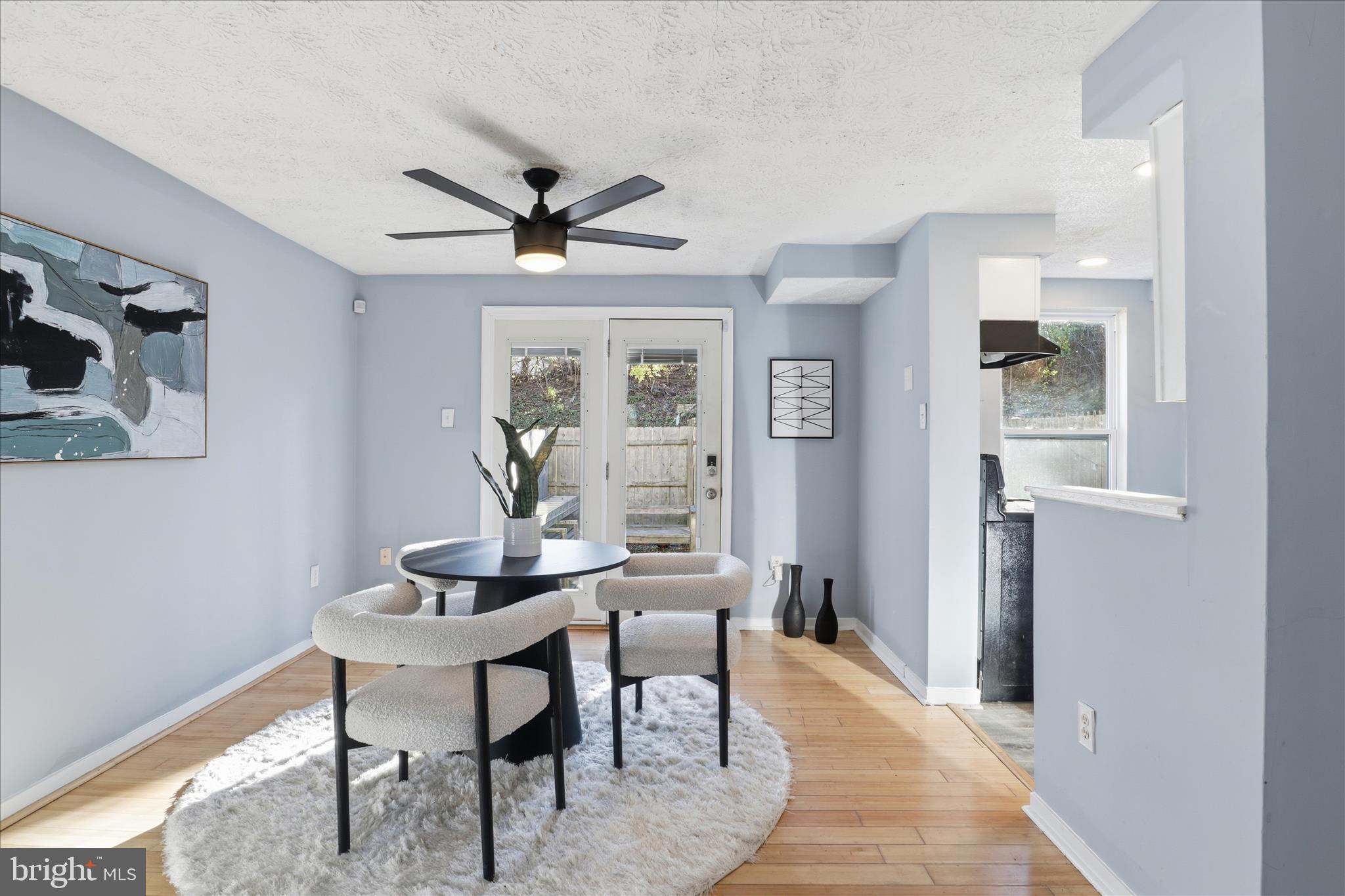 404 SHADY GLEN DRIVE