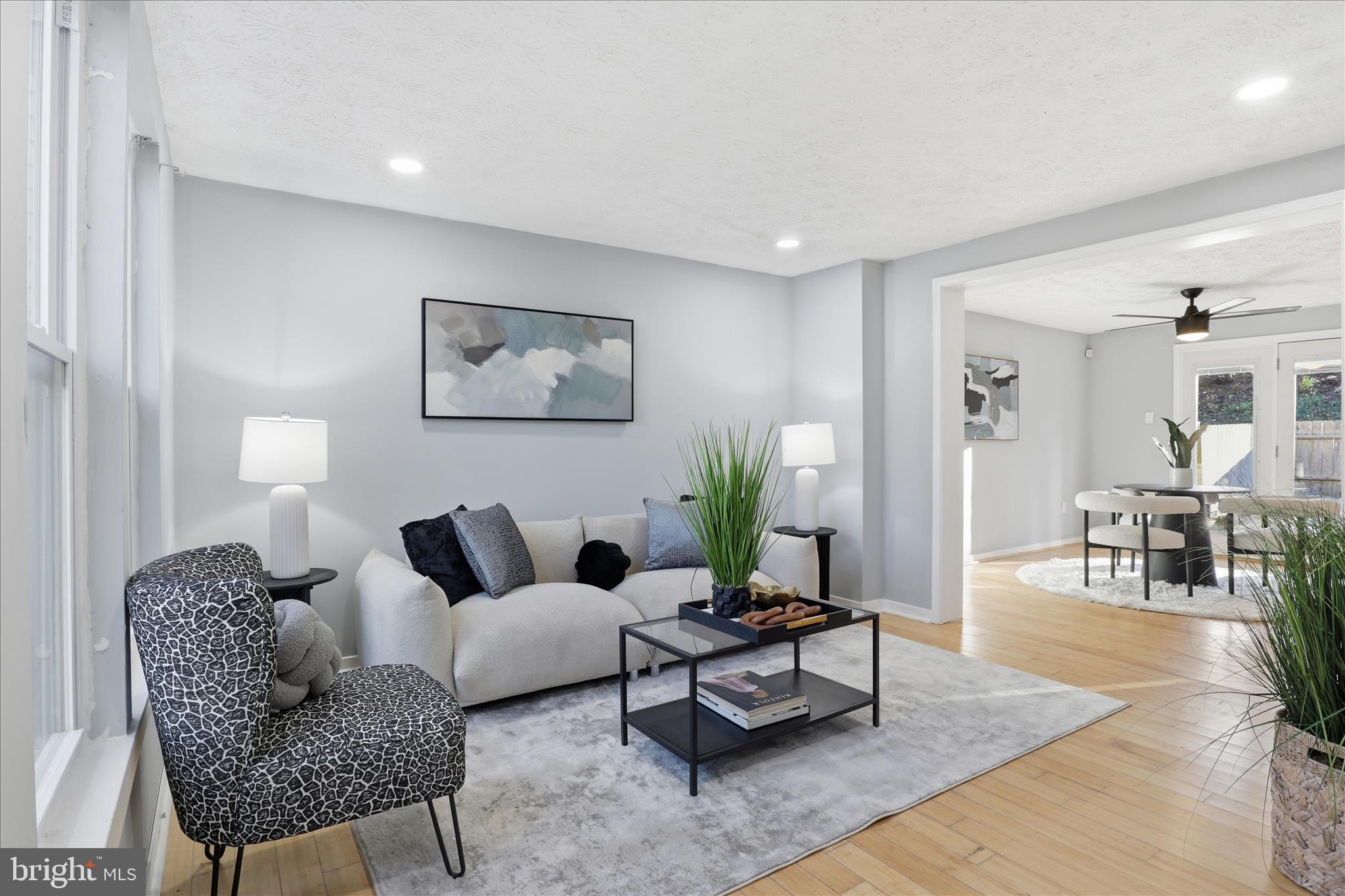 404 SHADY GLEN DRIVE