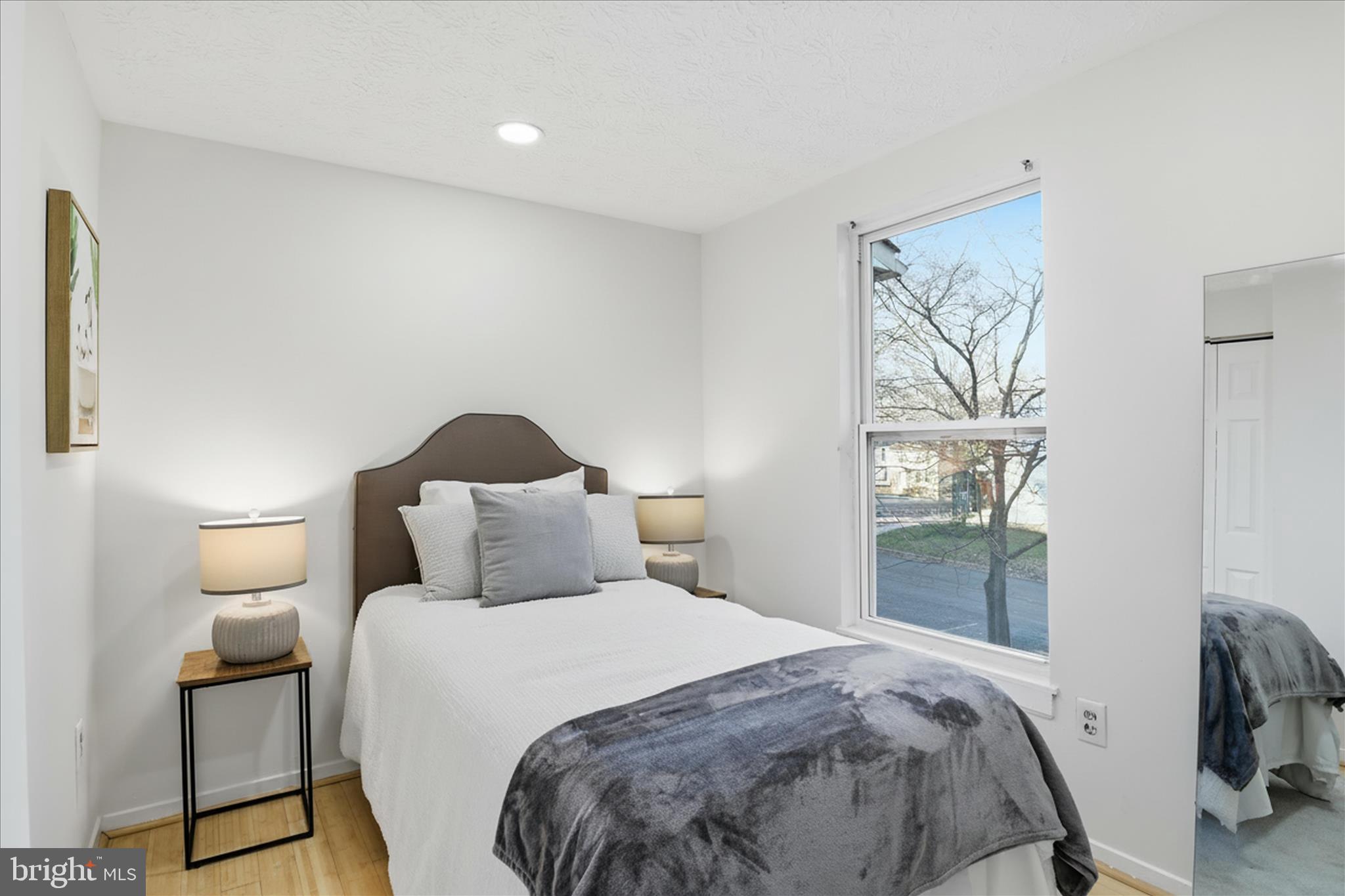 404 SHADY GLEN DRIVE