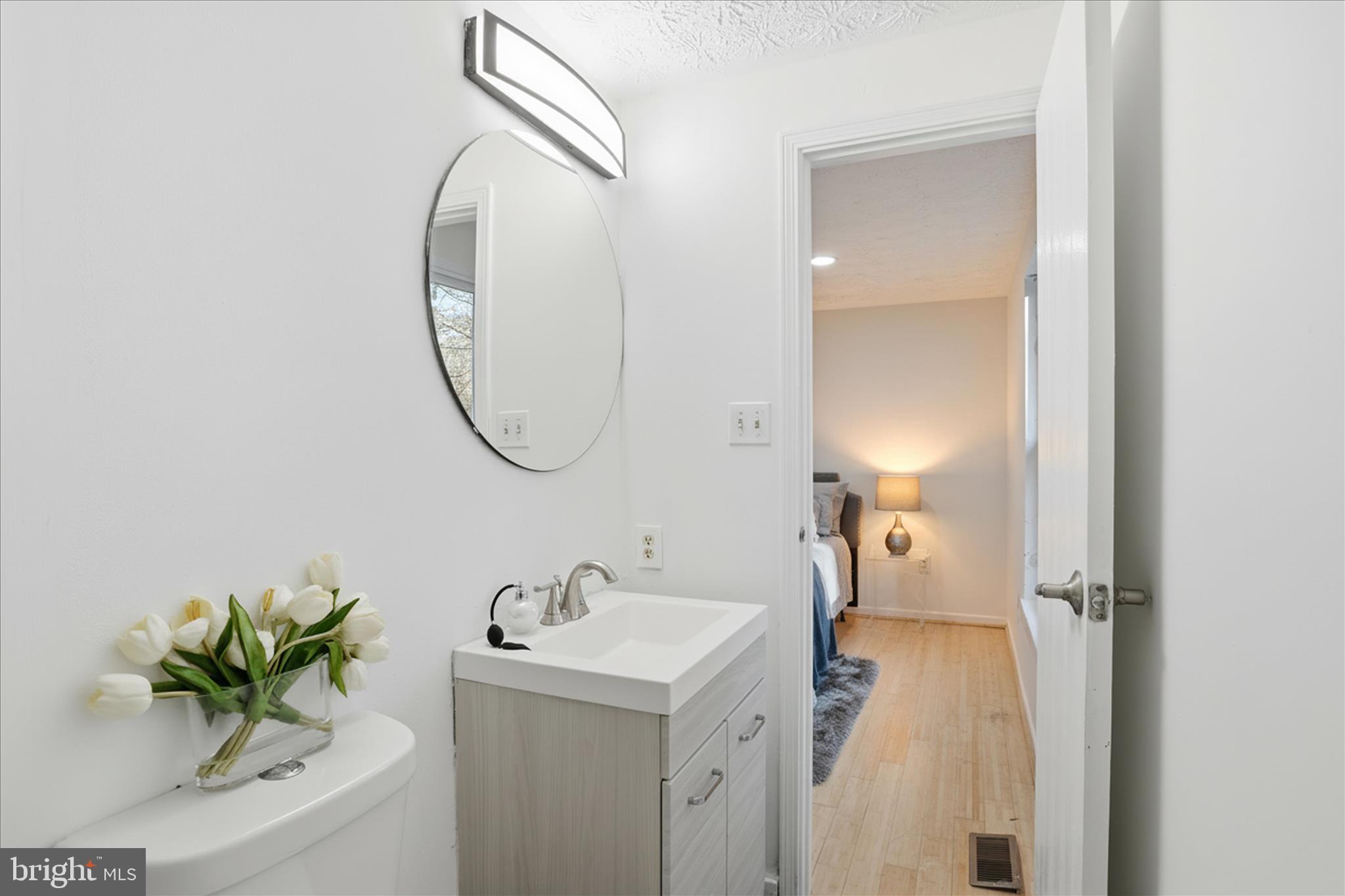 404 SHADY GLEN DRIVE