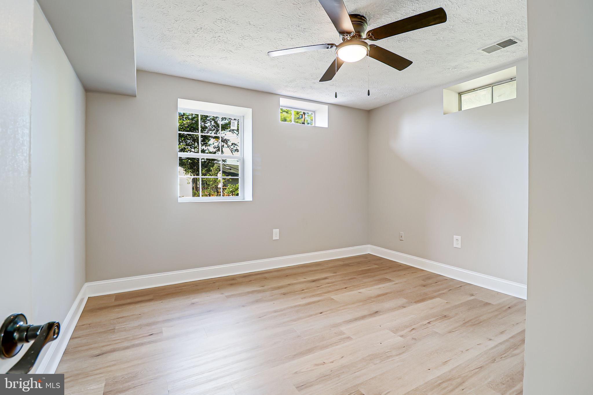 2202 NORLINDA AVENUE