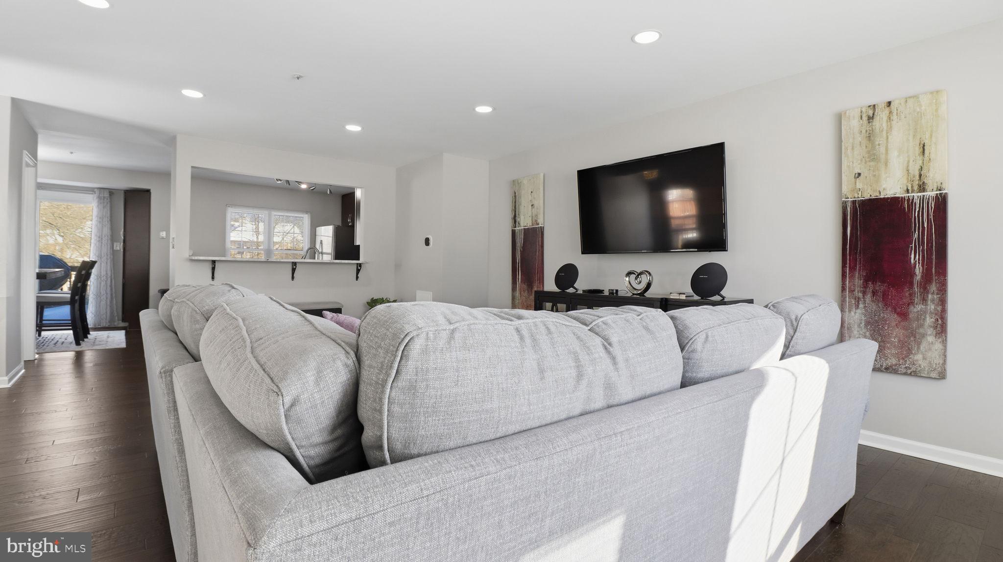 15922 EDGEVIEW TERRACE