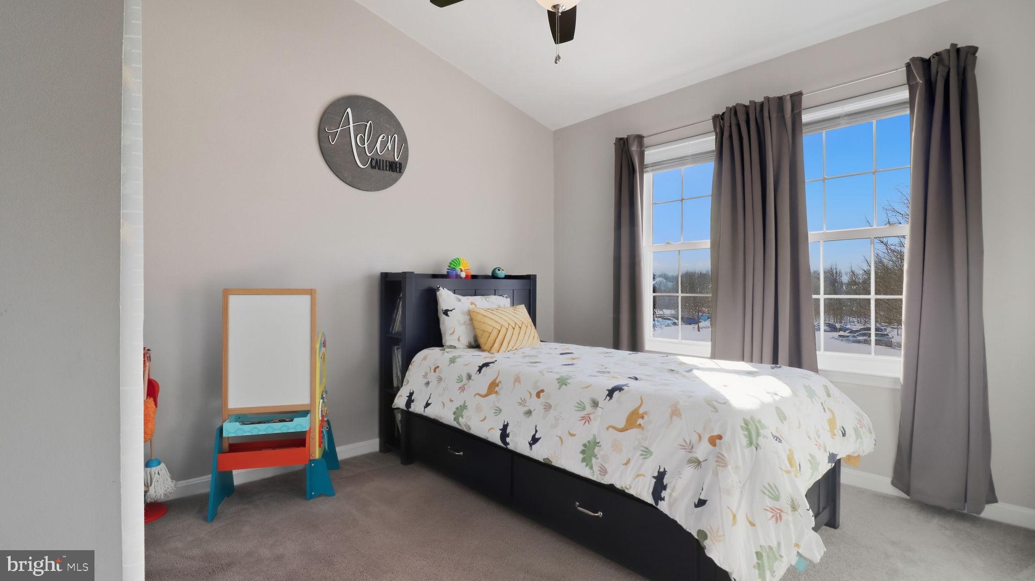 15922 EDGEVIEW TERRACE