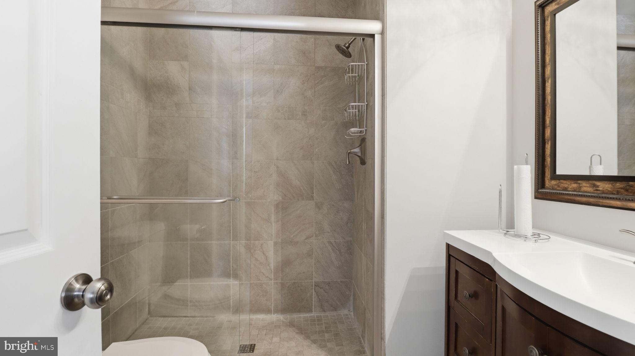 15922 EDGEVIEW TERRACE