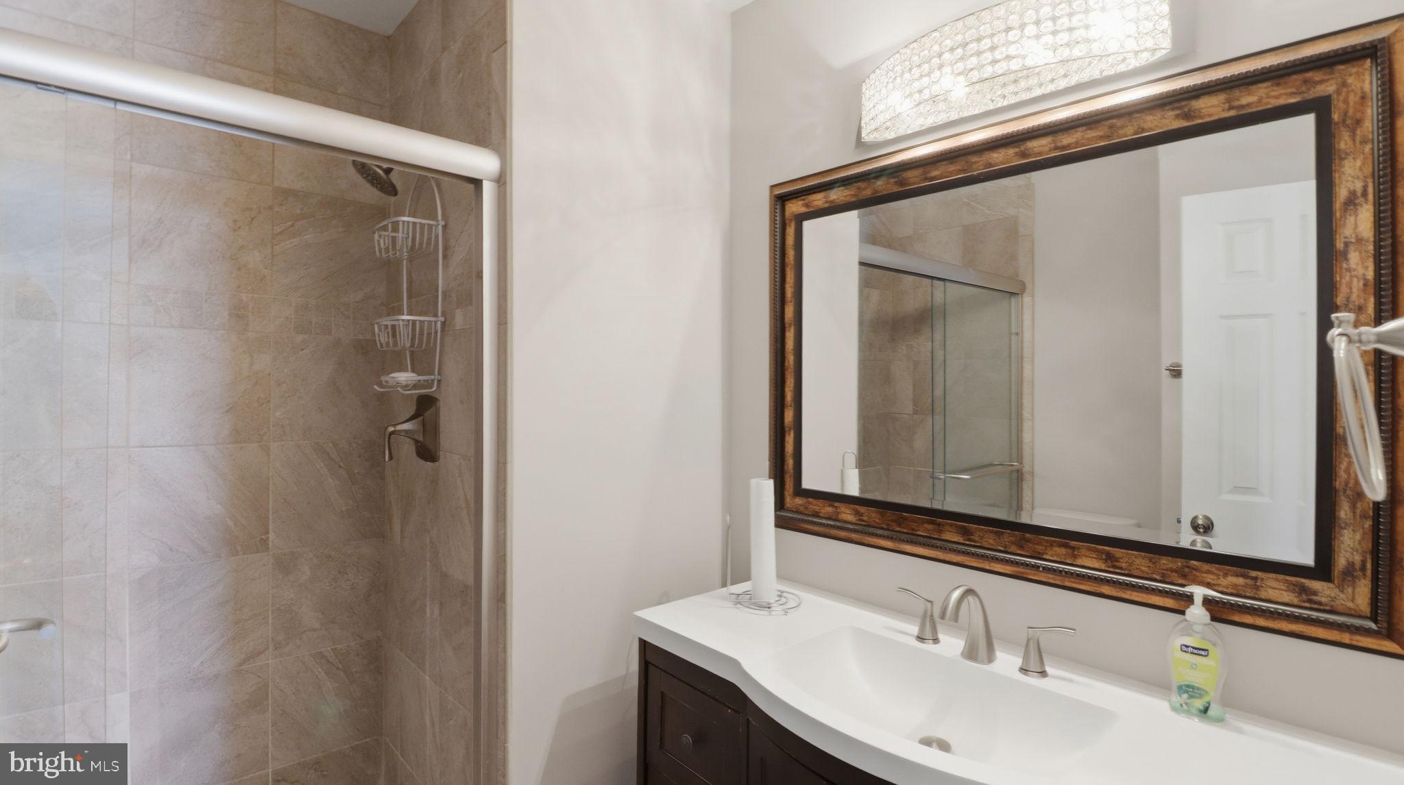 15922 EDGEVIEW TERRACE